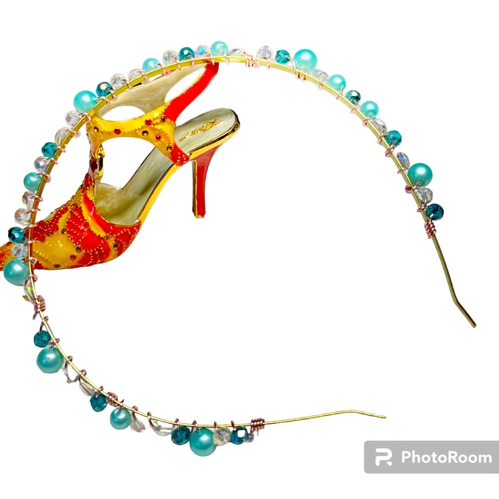 Bead and crystal headband -very pretty standard size